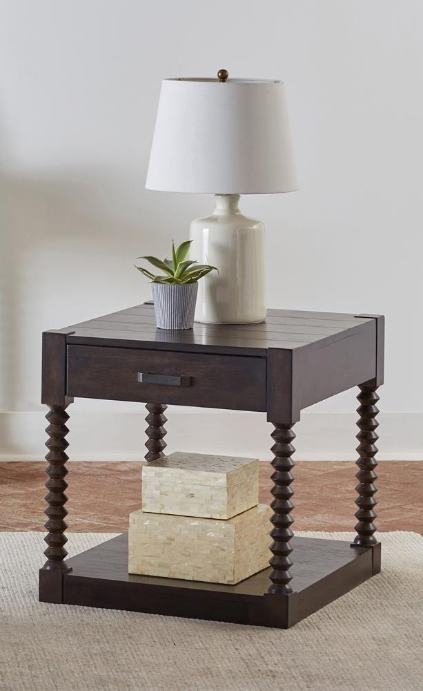 Meredith - END TABLE