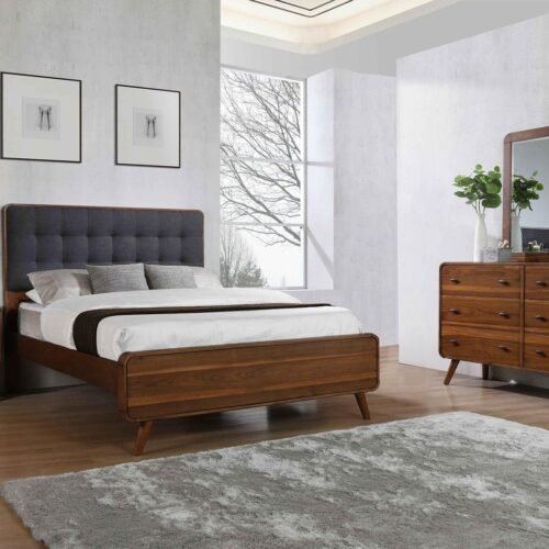Robyn 4-piece
  Eastern King Bedroom Set Dark Walnut