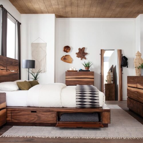 Winslow 4-piece Eastern King Bedroom Set Smokey Walnut