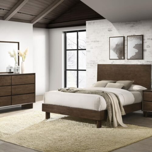 Glenwood 4-piece Eastern King Bedroom Set Warm Brown